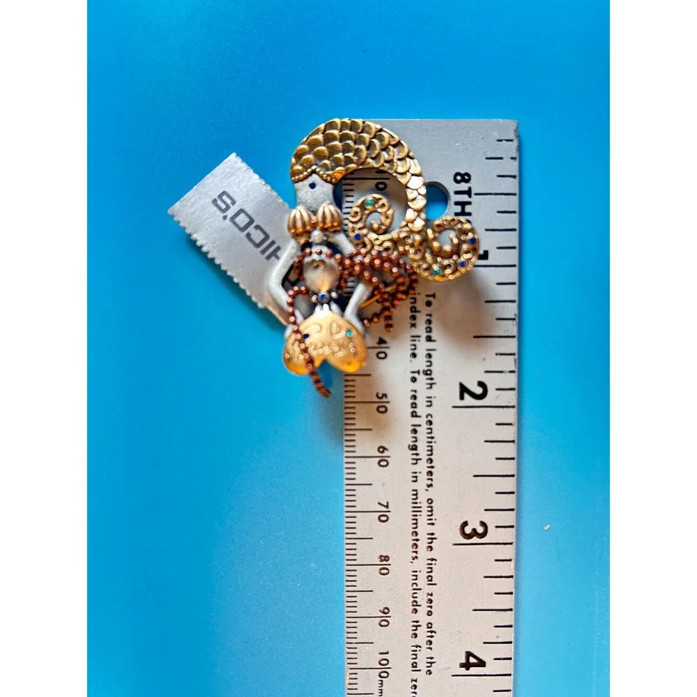 Chico's Mermaid Brooch Women OS Gold Silver Good Rhinestone Beaded Heart Beauty